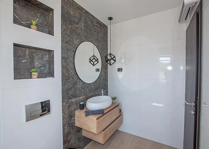 Mila By Istrabook Villa