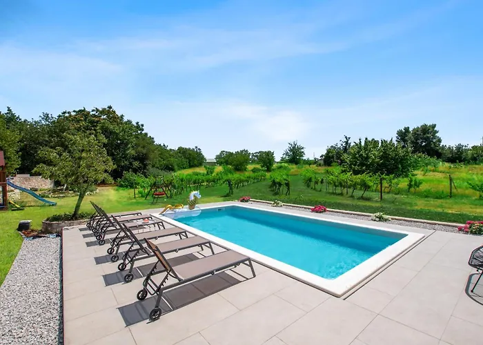 Mila By Istrabook * Kunj