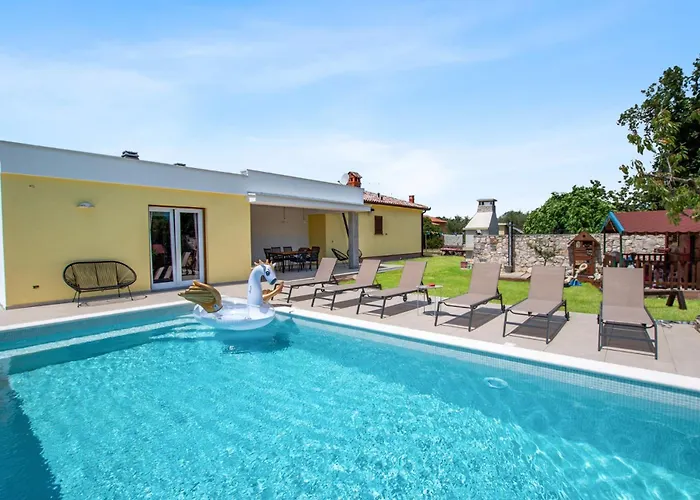 Mila By Istrabook Villa